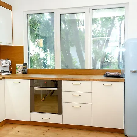 Bright & Spacious 1bd With A Charming Balcony By Flat Mаnager Apartman