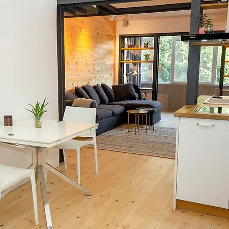 Bright & Spacious 1bd With A Charming Balcony By Flat Mаnager ヴァルナ